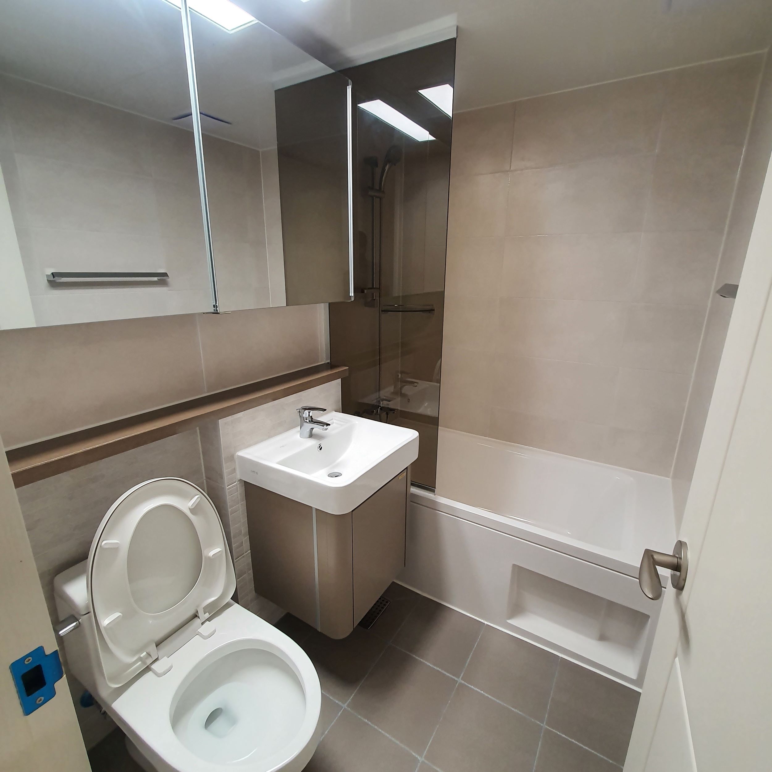 3529598187_HrQtD1Sj_3bc4ed65be1a6cf886a9df28722e422c895818ef.jpg 이미지크게보기