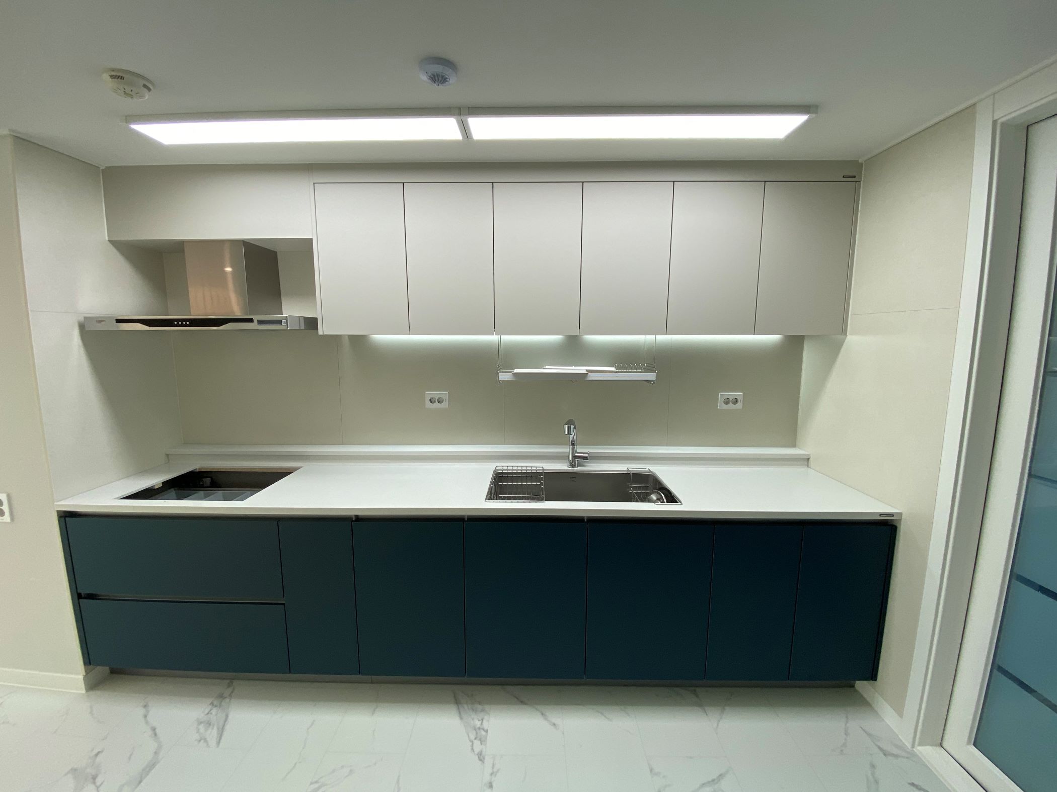 3529598187_XUpD5mBv_54e9a296607027a9e679359619daddfd49167307.jpg 이미지크게보기