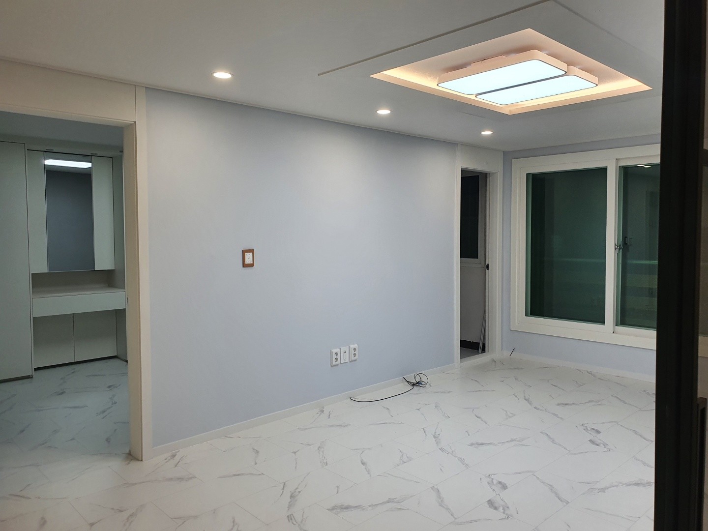 3529598187_ZAo80N5D_b613bf9bb56969e68ce99c0831e308fd1d4601db.jpg 이미지크게보기